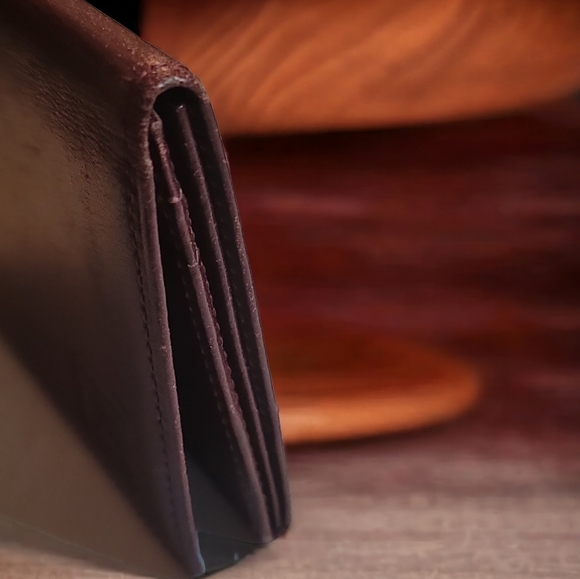 Burberrys VTG Bifold Card Wallet in EUC with COA - Picture 11 of 12